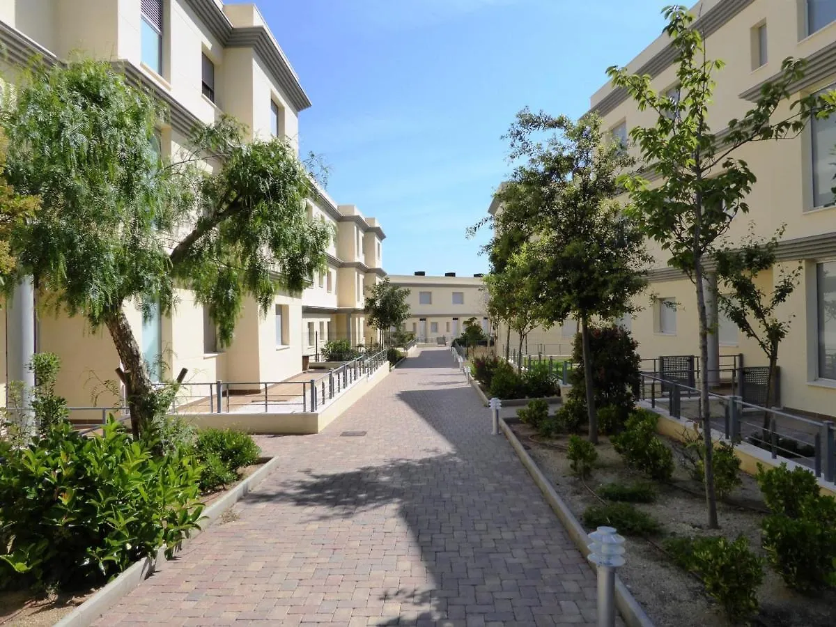 Piso Moderno Con Terraza, Jardin, Piscina Y Wifi, A 400M De La Playa En Llanca - Es-228-137 Apartment 0*,  Spain